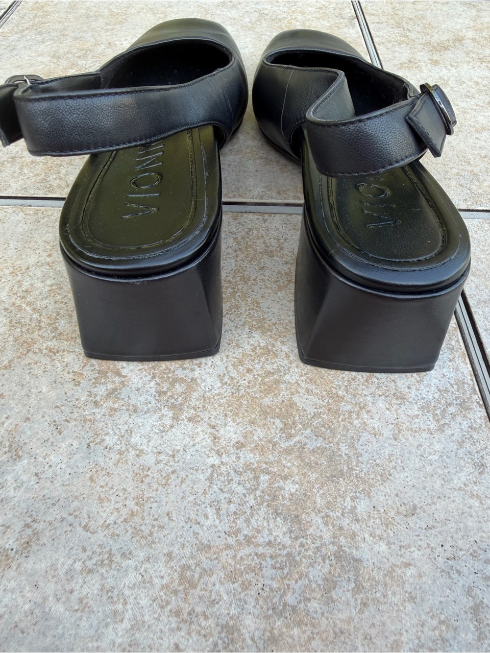 Vionic Reyes Block Heel Slingback Pumps - Picture 7 of 13